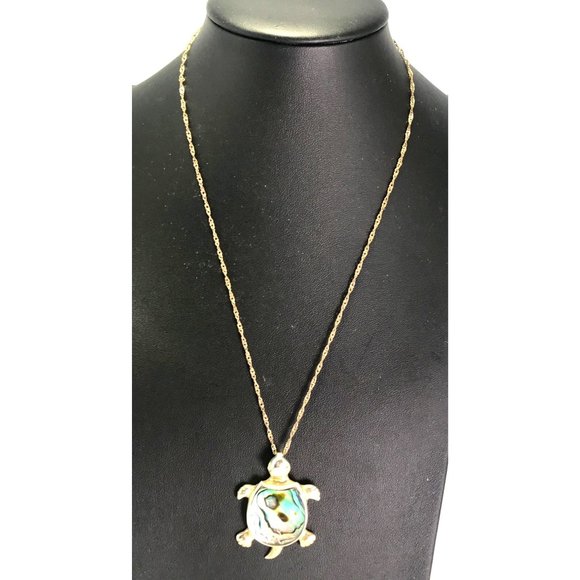 Unbranded Jewelry - Abalone and Silver Tone Metal Turtle Tortoise Pendant Necklace